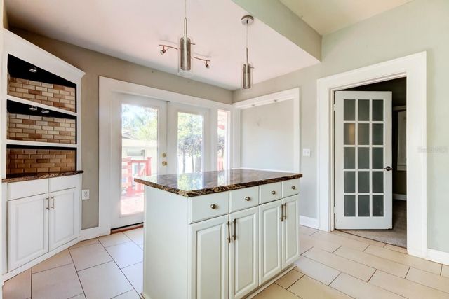 7108 N 10TH STREET, Tampa, FL 33604