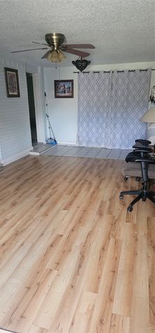 1001 W Grubb Drive, Mesquite, TX 75149