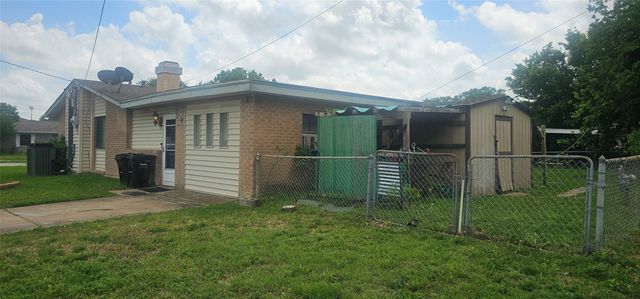 1001 W Grubb Drive, Mesquite, TX 75149