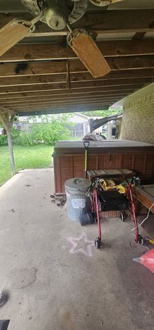 1001 W Grubb Drive, Mesquite, TX 75149