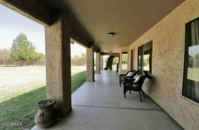 5116 W LA MIRADA Drive, Laveen, AZ 85339