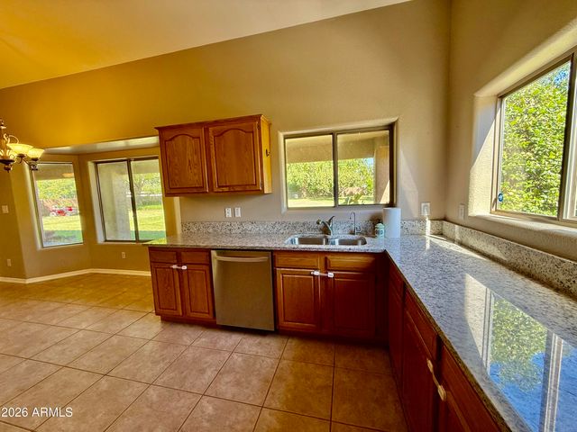 5116 W LA MIRADA Drive, Laveen, AZ 85339