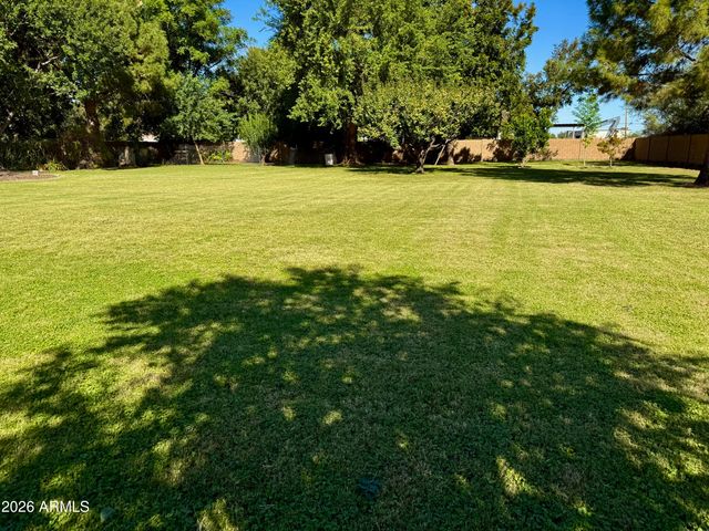 5116 W LA MIRADA Drive, Laveen, AZ 85339