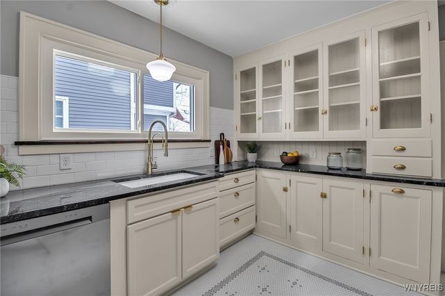 106 Winston Road, Buffalo, NY 14216