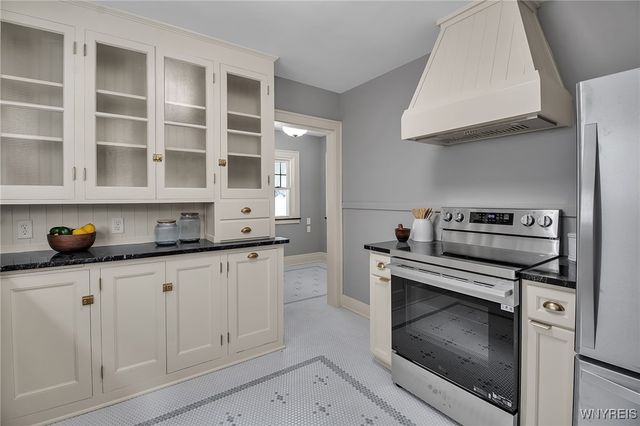 106 Winston Road, Buffalo, NY 14216