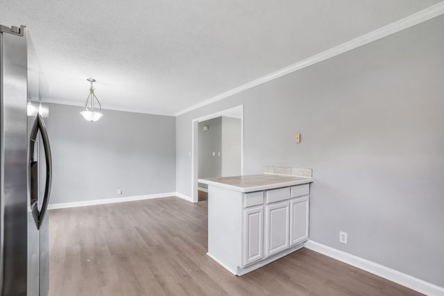 102 Winston Ct, Clarksville, TN 37042