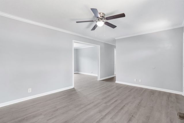 102 Winston Ct, Clarksville, TN 37042