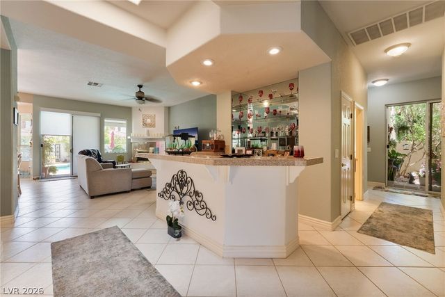 5216 Painted Lakes Way, Las Vegas, NV 89149