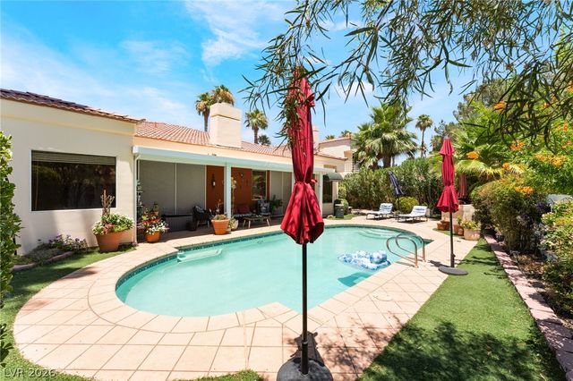 5216 Painted Lakes Way, Las Vegas, NV 89149