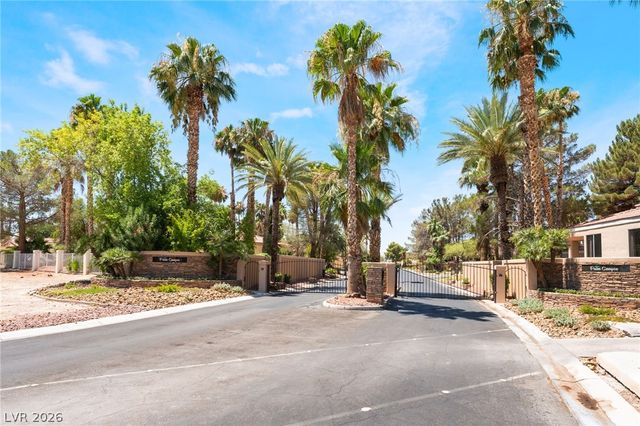 5216 Painted Lakes Way, Las Vegas, NV 89149