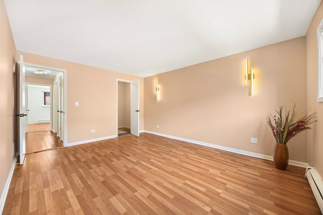 8519 W Catherine Avenue 279, Chicago, IL 60656