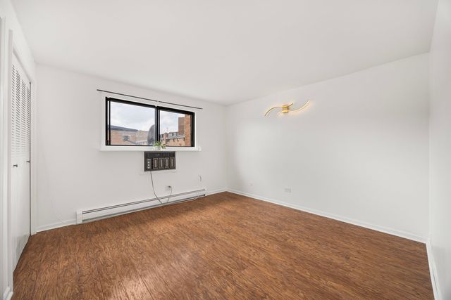 8519 W Catherine Avenue 279, Chicago, IL 60656