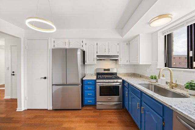 8519 W Catherine Avenue 279, Chicago, IL 60656