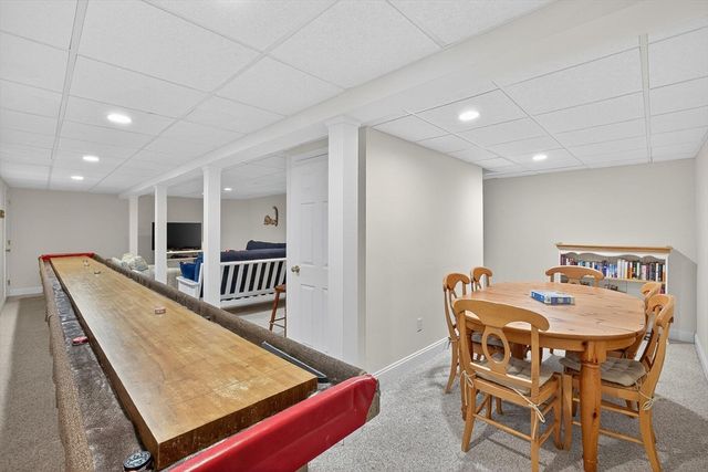 27 Fairview Dr, Chatham, MA 02659