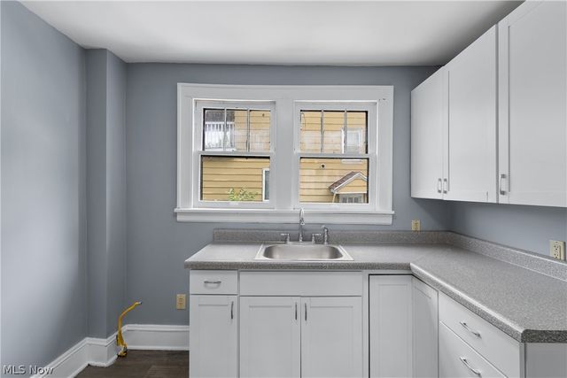 1012 Brown Street, Akron, OH 44301