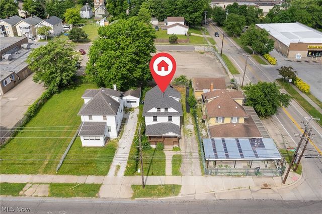 1012 Brown Street, Akron, OH 44301