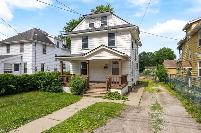 1012 Brown Street, Akron, OH 44301