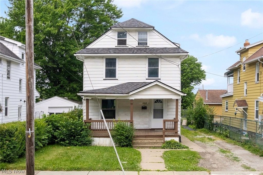 1012 Brown Street, Akron, OH 44301