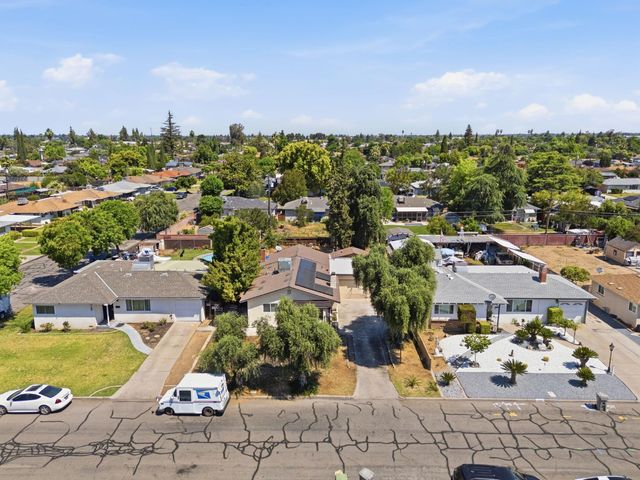 4659 E Terrace Avenue, Fresno, CA 93703