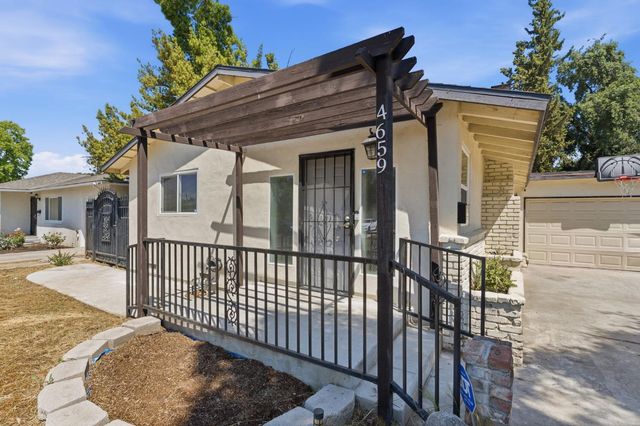 4659 E Terrace Avenue, Fresno, CA 93703