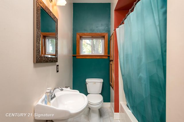 300 S Columbian Street, Bay City, MI 48706