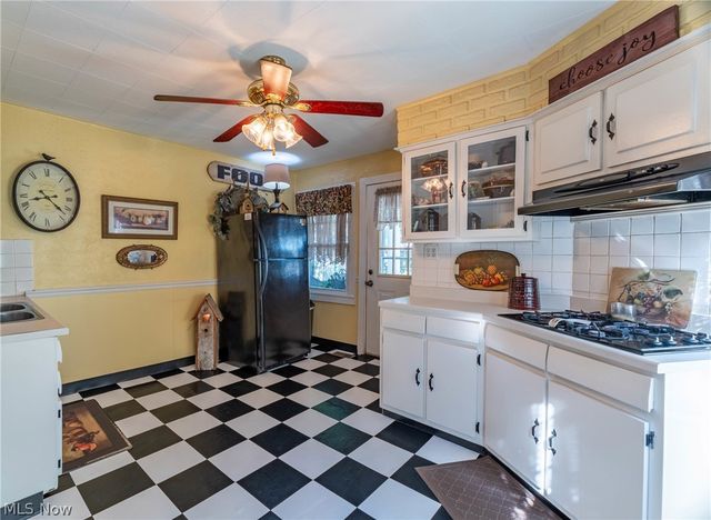 1031 Juliana Street, Parkersburg, WV 26101