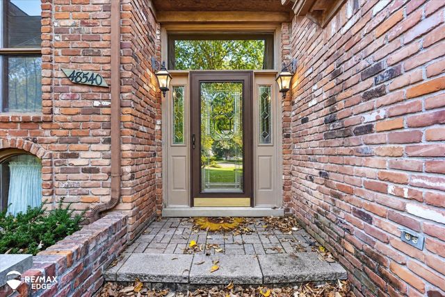 48540 Lindon Court, Shelby Twp, MI 48317