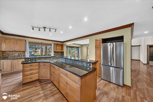 48540 Lindon Court, Shelby Twp, MI 48317