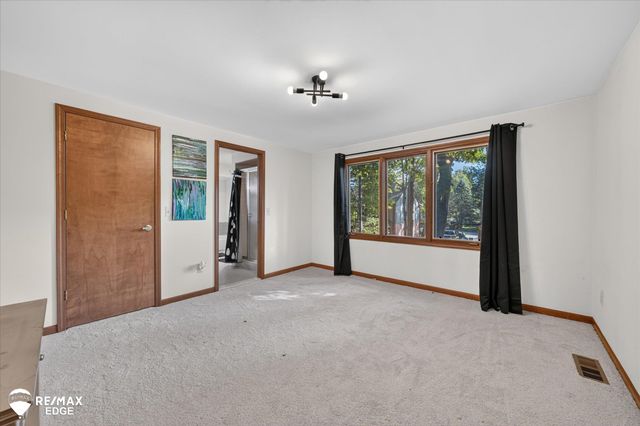 48540 Lindon Court, Shelby Twp, MI 48317