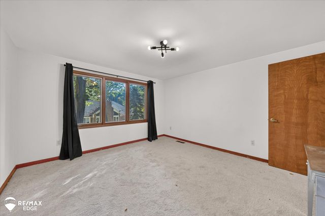 48540 Lindon Court, Shelby Twp, MI 48317