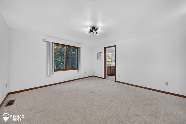 48540 Lindon Court, Shelby Twp, MI 48317