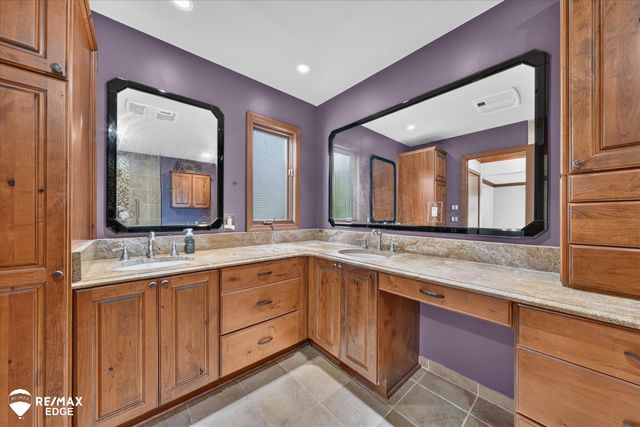 48540 Lindon Court, Shelby Twp, MI 48317