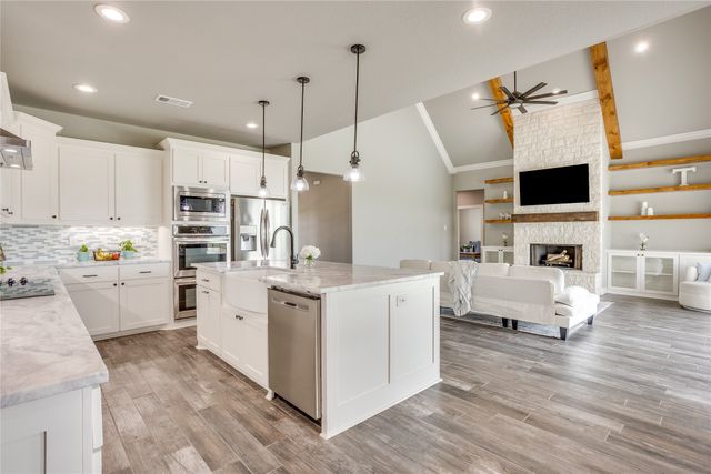 1024 Monarch Court, Poolville, TX 76487