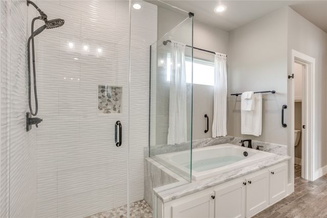 1024 Monarch Court, Poolville, TX 76487