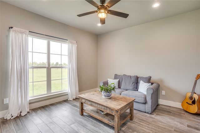 1024 Monarch Court, Poolville, TX 76487