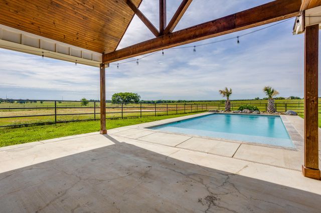 1024 Monarch Court, Poolville, TX 76487