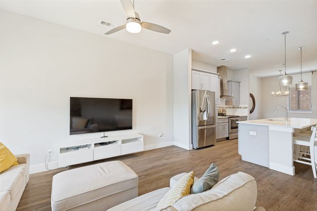 2509 Vintage Place Circle, Farmers Branch, TX 75234