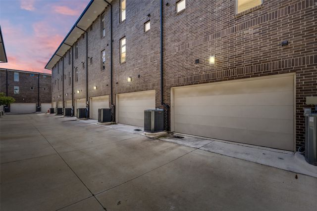 2509 Vintage Place Circle, Farmers Branch, TX 75234