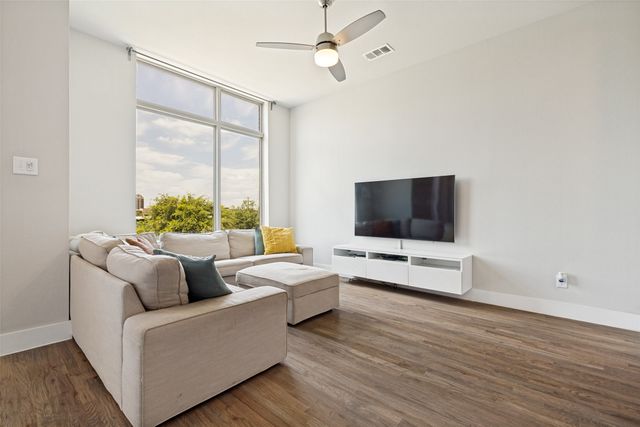 2509 Vintage Place Circle, Farmers Branch, TX 75234