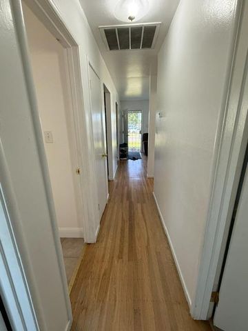 5224 52nd Ave, Sacramento, CA 95823