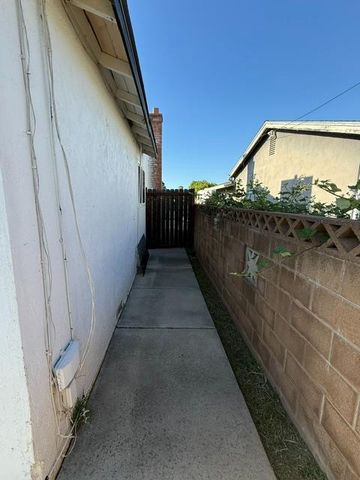 5224 52nd Ave, Sacramento, CA 95823