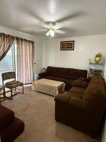 5224 52nd Ave, Sacramento, CA 95823