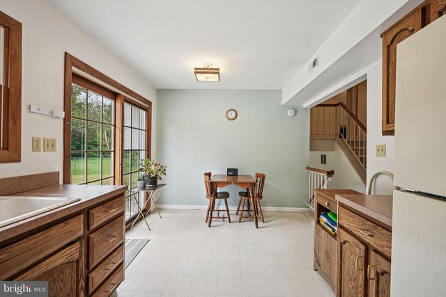 85 CARLTON AVE, Marlton, NJ 08053