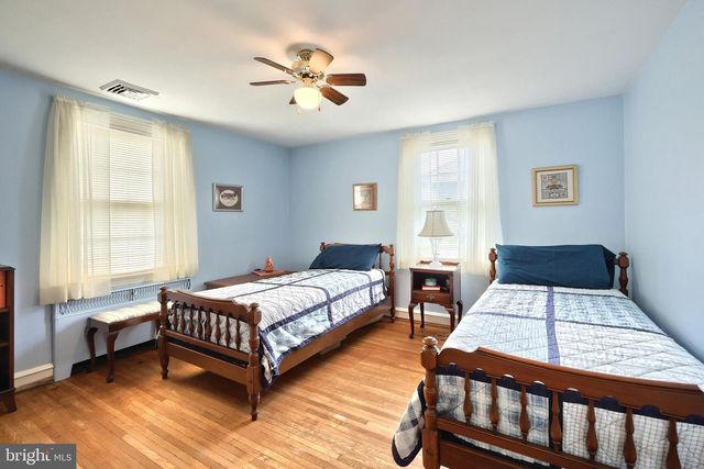 3172 N GEORGE STREET, Emigsville, PA 17318