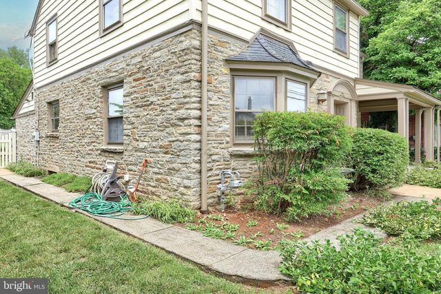 3172 N GEORGE STREET, Emigsville, PA 17318