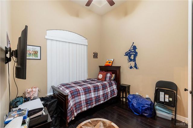 1104 N Regal Drive N, Pharr, TX 78577