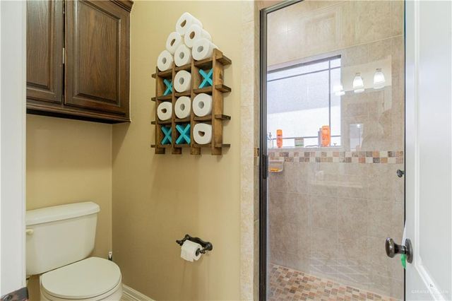 1104 N Regal Drive N, Pharr, TX 78577