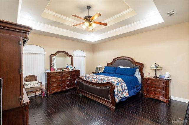 1104 N Regal Drive N, Pharr, TX 78577