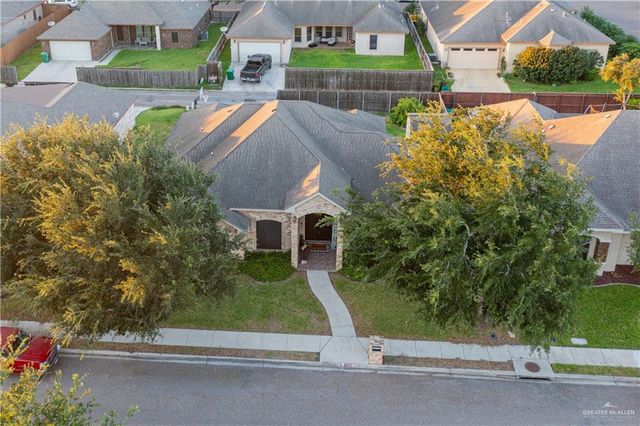1104 N Regal Drive N, Pharr, TX 78577