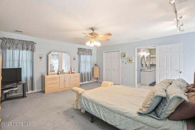 445 Seaman Avenue, Beachwood, NJ 08722
